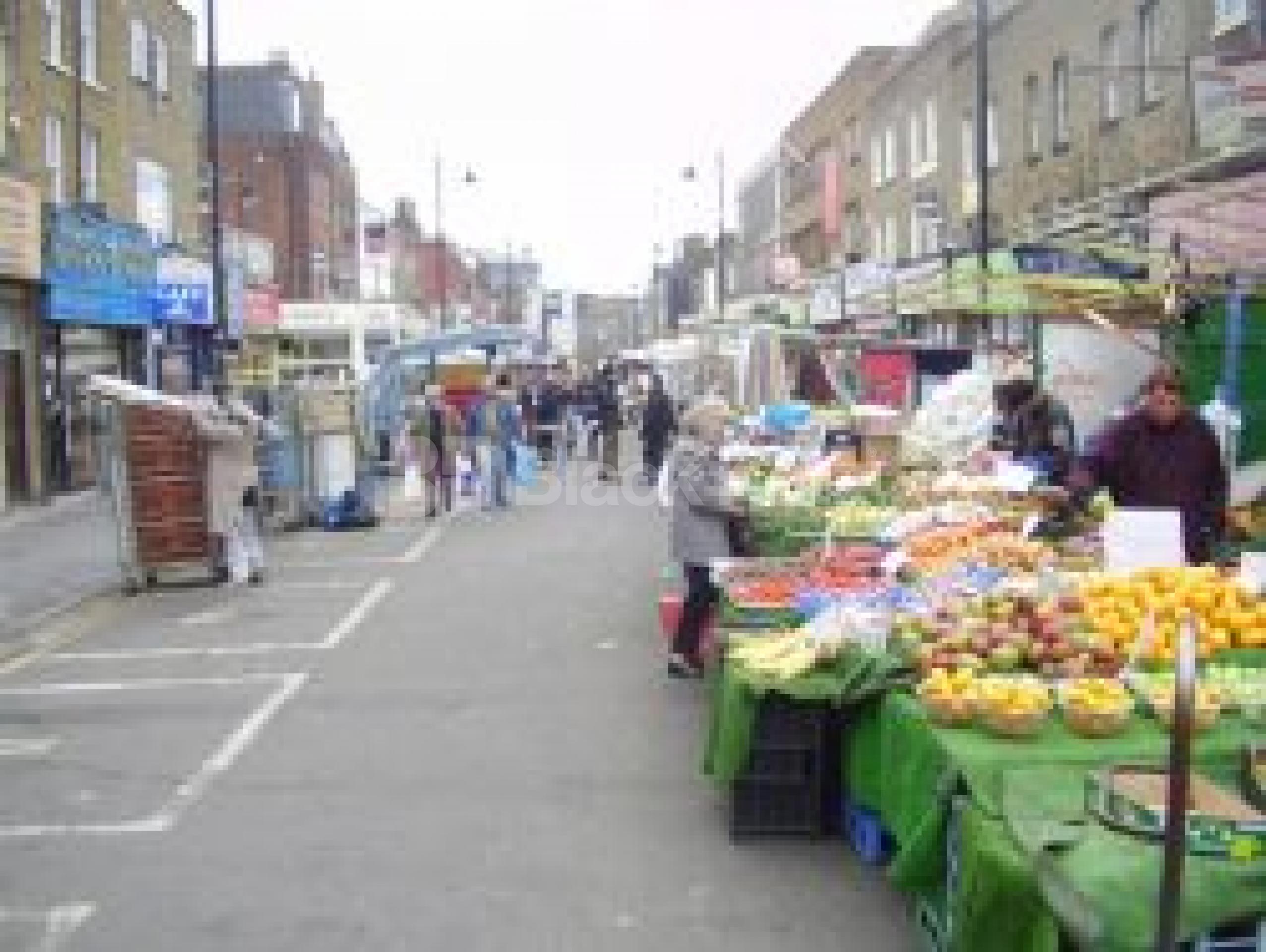 			2 Bedroom, 1 bath, 1 reception Flat			 Chapel Market, ISLINGTON/ANGEL N1 N1